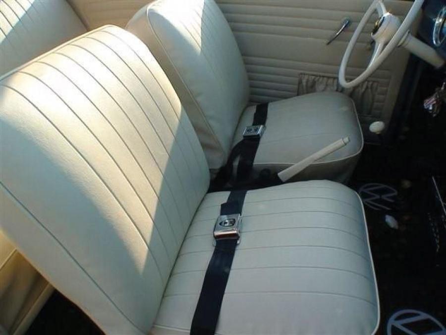  Volkswagen Beetle Deluxe Sunroof Sedan 1958 года  (фото 6 из 10)